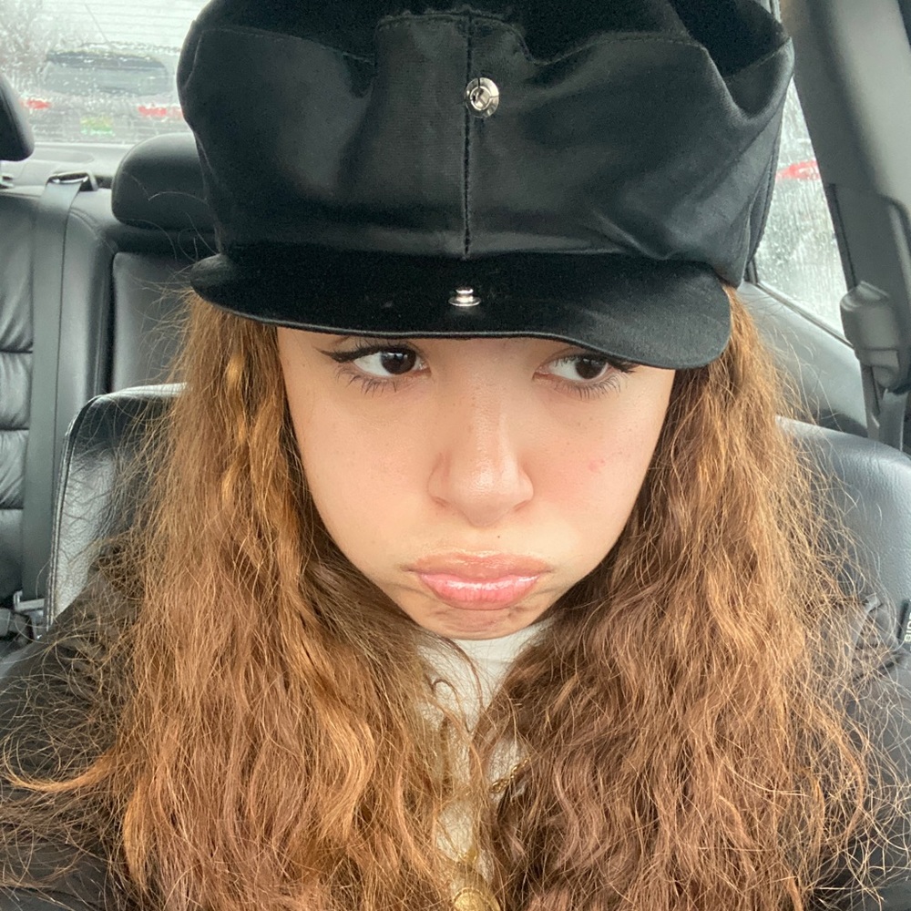 Meet your Posher, Idis